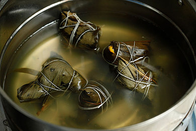 里枝平岗子儿子婚礼视频免费观看：竞速新作引爆热议，虚拟婚礼任务挑战开放世界驾驶极限-1