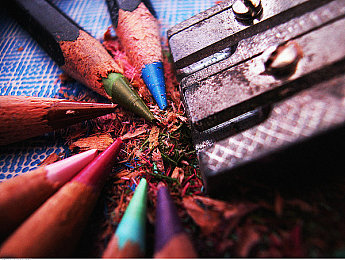 苏州晶体：霓虹巷道，能量脉络穿梭的东方竞速诗篇-2