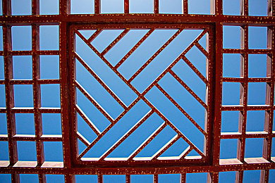 黄色www：极速狂飙撞上代码黑客，独立赛车新作颠覆传统玩法