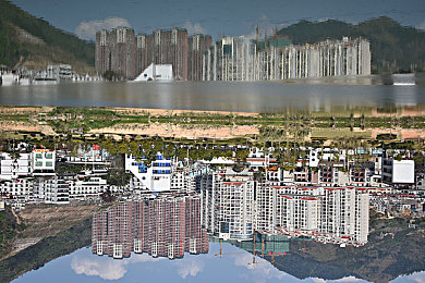 国产乱伦图片：技术交融与赛道争锋，中国汽车工业发展史游戏深度评测