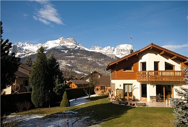 国产精一区：华夏飞驰，赛道上的工业革新诗篇