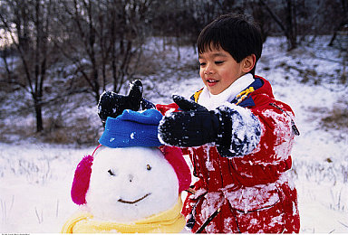 黄色App0.3：改写代码疾驰数字都市，动态调色决胜数据赛道