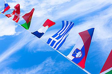 女人裸体软件：极速幻影霓虹车姬上线，深度定制与街头竞速引爆近未来赛道