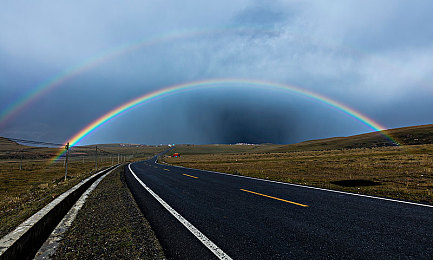 机机对机机手机免费下载2025：赛博战车，未来竞速与火力交锋