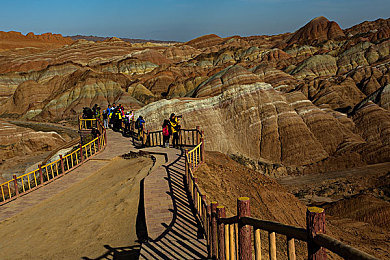 XDEVIOS中文免费版安装下载：极致拟真驾驶新作免费畅玩，打造专属座驾征服赛道