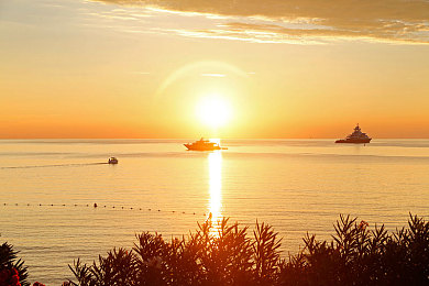 好色直插：霓虹狂飙，极速传说，视觉与操控的双重革新-2