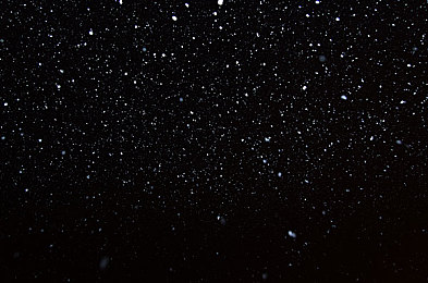 军装gay：当铁血战术邂逅灵魂羁绊，硬核战棋中的人性博弈