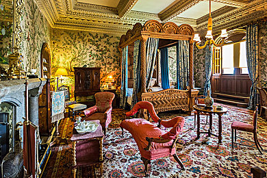 台湾成人av：霓虹夜幕下的非法竞速，街头称霸的终极试炼