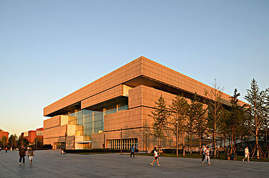 杭州少妇高潮：江南竞速新作上线，融合西湖赛道与诗意驾驶的独特体验