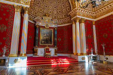 网站男女：极速社区，赛车手与改装达人的虚拟家园