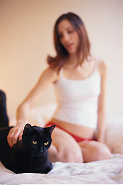 99色色视频：疾驰于光影诗篇，驾驭色彩浪潮的竞速艺术