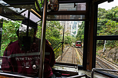 黄色软件免费下载3.03版:极速都市新版上线,东京夜赛与隐藏超跑引爆竞速热潮-1