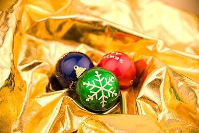 男人和女人打扑克APP：心理竞速新游上线，策略博弈颠覆传统赛车玩法