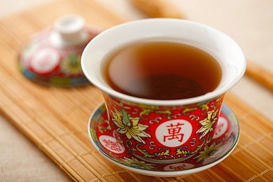 修修漫画在线登录页面免费漫画入口页面破解：漫画狂飙破解赛道，漂移调校征服隐藏彩蛋