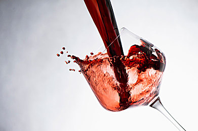 青青操逼：极致拟真赛车新作发布，硬核物理引擎重塑虚拟驾驶体验