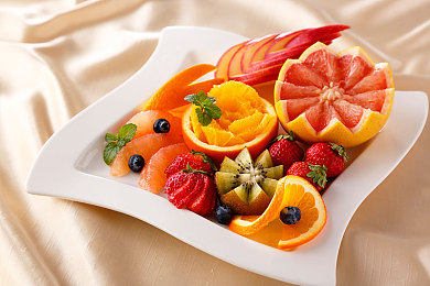 蜜桃AV成人片：未来都市竞速新作发布，赛博朋克驾驶体验引爆玩家热议