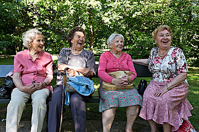 裸体打屁股：剥离辅助，于尾流中追寻极速的纯粹艺术