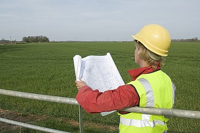 男生和女生一起差app:双人赛车搭档,从互怼到默契的竞速之旅-1