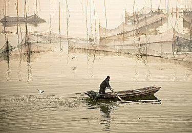 男生桶女生下面软件：《极速搭档》革新双人竞速，默契协作重塑驾驶艺术-1