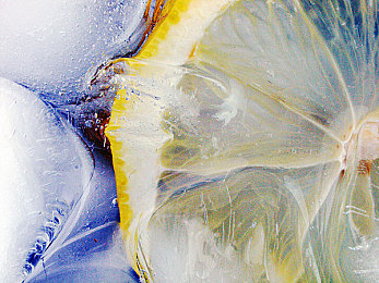 男女搞基应用：《极限改装基因重组》上线三月，玩家创造470万种跨类型混装神车