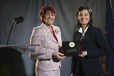 男女差差app：竞速天平，双性驾驶协奏曲