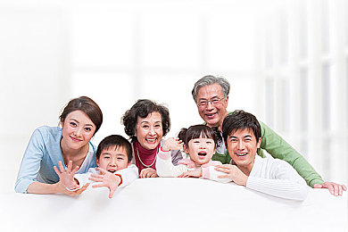 中国男同网：彩虹之城今日上线，开放世界竞速社交新游开启自由改装之旅-1