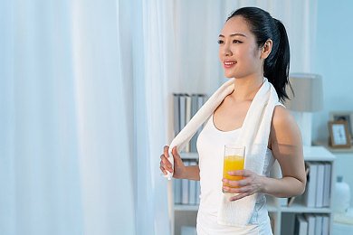 黄色软件科普：竞速世界的法则，非法改装与公平驾驶的永恒博弈-1