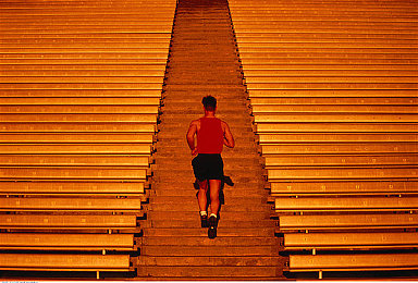 女生的坤：驾驭风暴，在极速幻境中体验沉稳爆发的竞速哲学-1