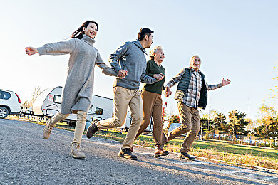 把筷子放屁眼里：极致微操，硬核赛车游戏的精准操控艺术