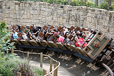 曝光黑料：《极限车手：暗影追踪》深度评测，揭秘赛车联盟背后的操控与抉择