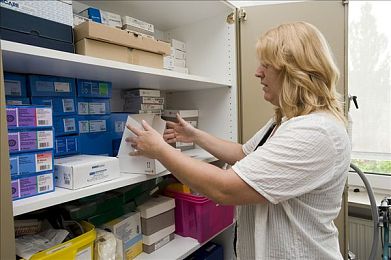 黄色软件app3.0.3免费OppO版大全装扮2023：2023年改装大师深度攻略，打造你的梦幻座驾与竞速艺术-1