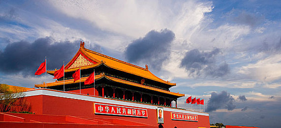 阿娇陈冠希当年的视频大全：经典赛车新作极速追忆上线，在数据碎片中重启竞速往事