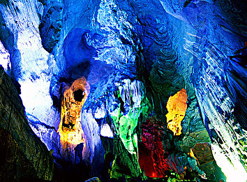 xxxwww黄色：《极限竞速：地平线5》评测，墨西哥开放世界迎来视觉与玩法双重革新