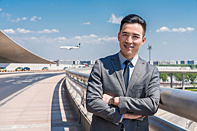 插进去软件：模块化改装新纪元，未来赛车策略深度革新