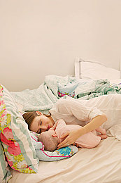 综合yiqu：驰骋万象，墨西哥轮迹上的多元竞速诗篇