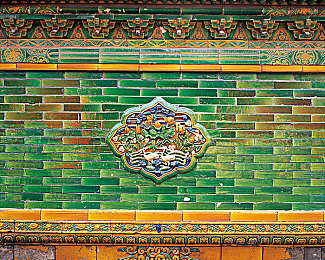 体育生24cm自慰多次出精：驾驭极限，在《赛道精英》中体验真实赛道的专注与持久挑战