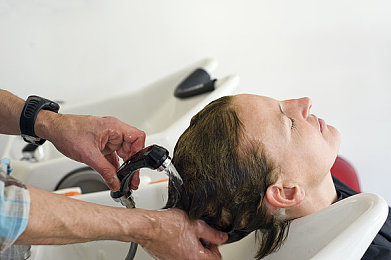 亚洲区v：东方极速美学，征服弯道诗篇的终极试炼