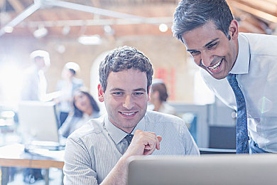 男女艹逼软件：极速羁绊，虚拟引擎中的心跳协奏曲