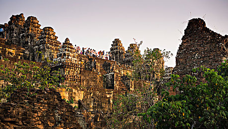 男人的香蕉插进蜜桃：水果赛车硬核驾驶体验，趣味关卡挑战极限操控