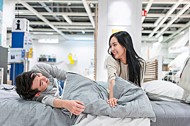 拔萝卜：极限农场拉力赛,田园竞速的全新丰收体验