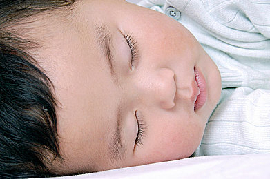 黄色app下载3.0.3023年免费装饰版：霓虹幻变，星际车神的无限改装工坊