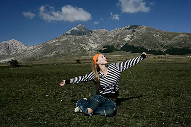 男人的困困放进女人的困困：速度与生活的交响，机械与温情的同频旅程