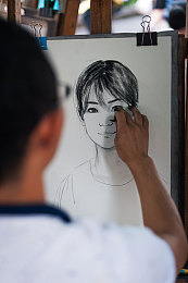 免费 成人东京热app：《东京热力追踪》正式上线，沉浸式都市竞速引爆全新追逐体验-2