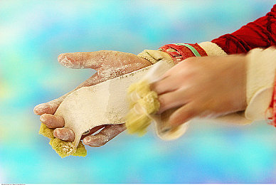 东北乱操：冰封狂舞，失控边缘的精准驾驭艺术