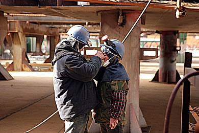 中文成人A片：极速境界，硬核驾驭与心智博弈的巅峰赛道-1