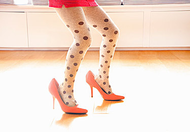 十大禁用黄色污秽软件：极速净化驾驶指南，在霓虹赛道对抗数据污染威胁