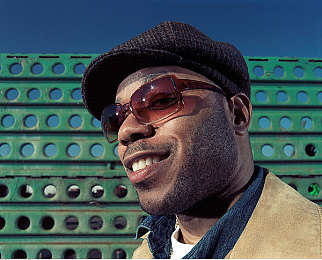 亚洲一区二卡：极限竞速地平线新攻略，双车制霸全地形，今日公开高手进阶秘籍