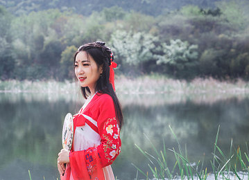 兽娘通信1-6全集免费：幻兽觉醒周年庆，限时解锁隐藏档案与极速赛道