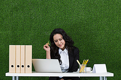 污软件大全：荒诞引擎，软泥市街头改装幻想曲