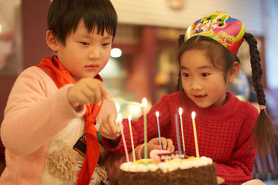 男男性爱视频网站：虚拟都市竞速新作上线，兄弟车队共闯开放世界-3